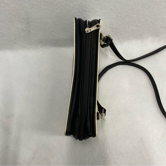 Charlie and The Chocolate Factory Novelty Purse Book Style - Picture 4 of 8